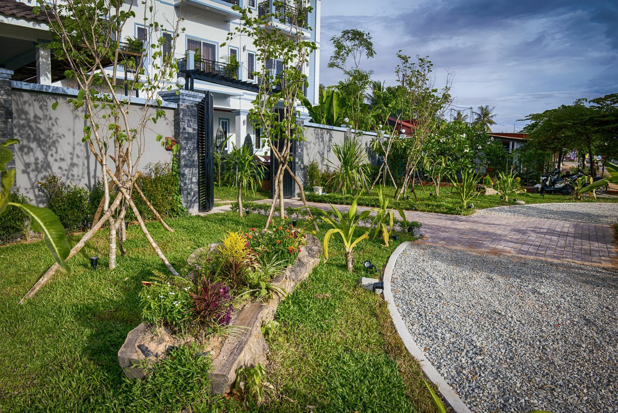 The Villa Secret Garden Siem Reap Exterior photo